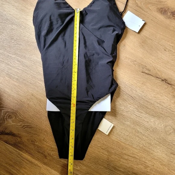 Malai Aslani One-piece Swimsuit Anthropologie Cutoutt Twist Small - Picture 8 of 16